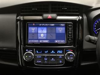 2017 Toyota Corolla - Thumbnail