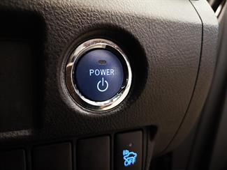 2015 Toyota Sai - Thumbnail