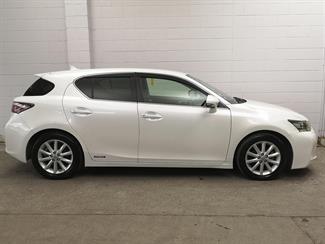 2013 Lexus CT200h - Thumbnail
