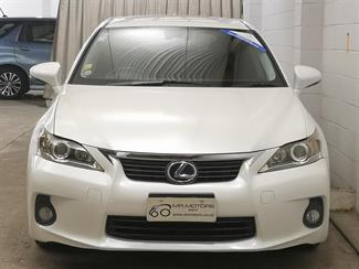 2013 Lexus CT200h - Thumbnail
