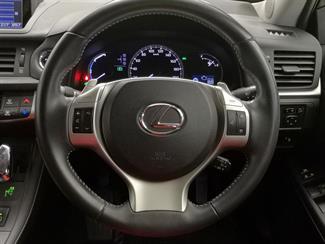 2013 Lexus CT200h - Thumbnail