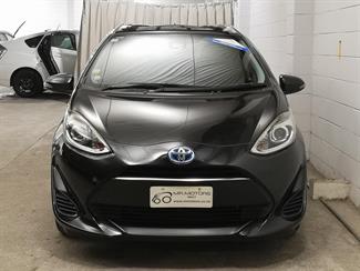 2017 Toyota Aqua - Thumbnail