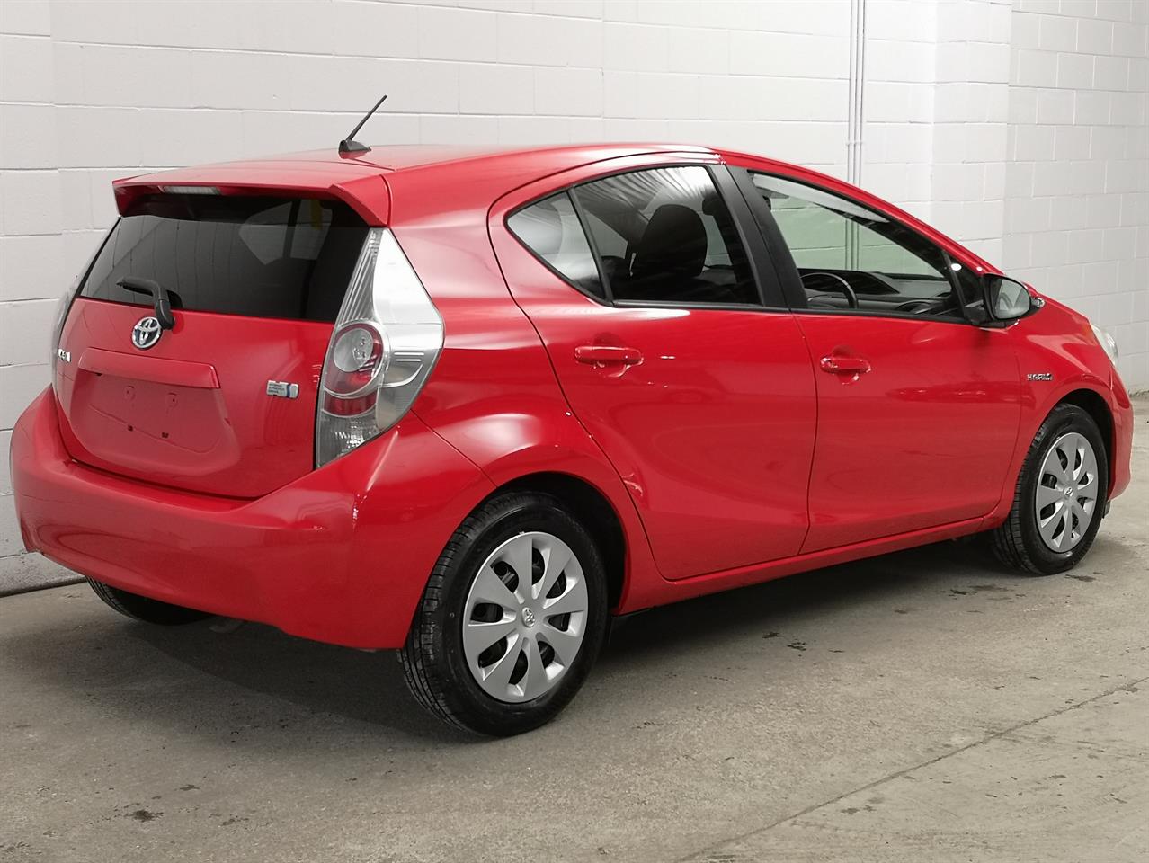 2013 Toyota Aqua