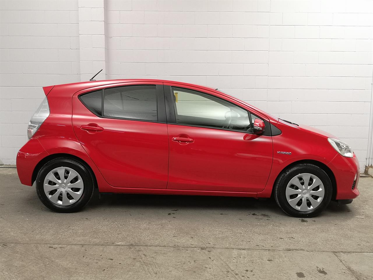 2013 Toyota Aqua