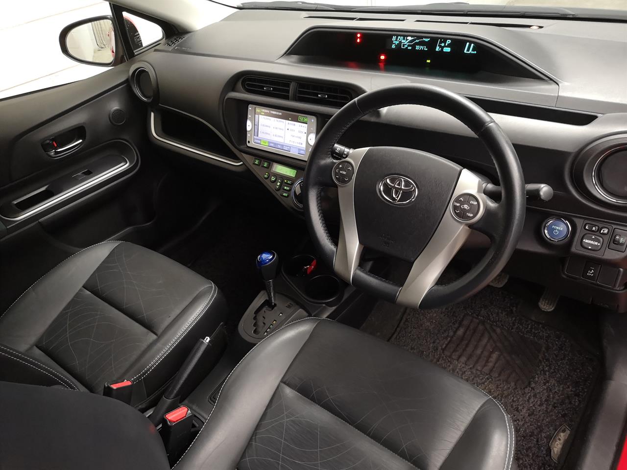 2013 Toyota Aqua