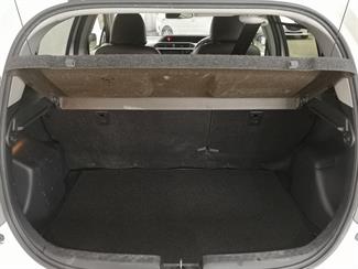 2013 Toyota Aqua - Thumbnail