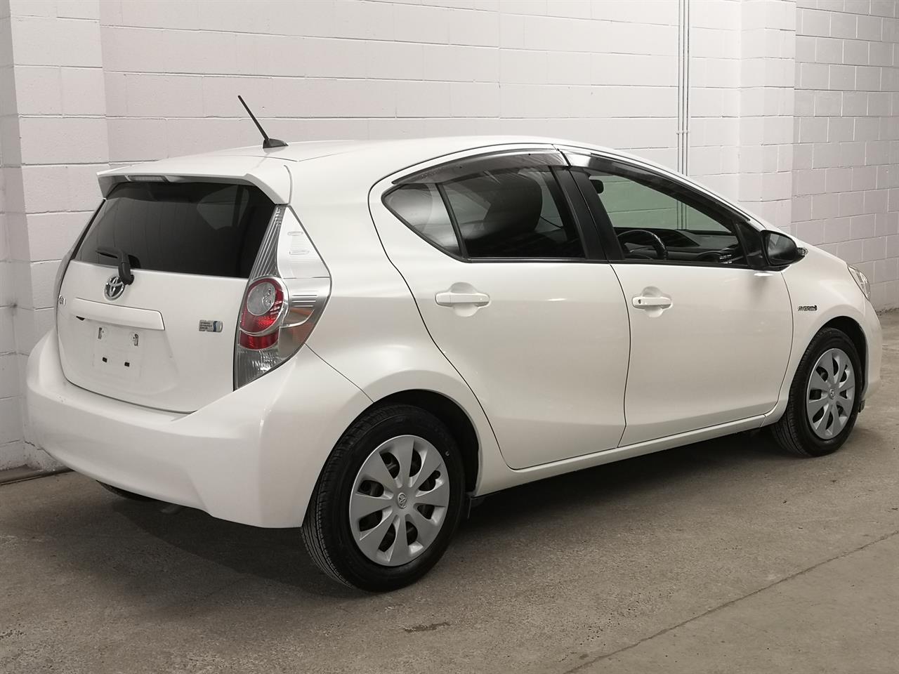 2013 Toyota Aqua