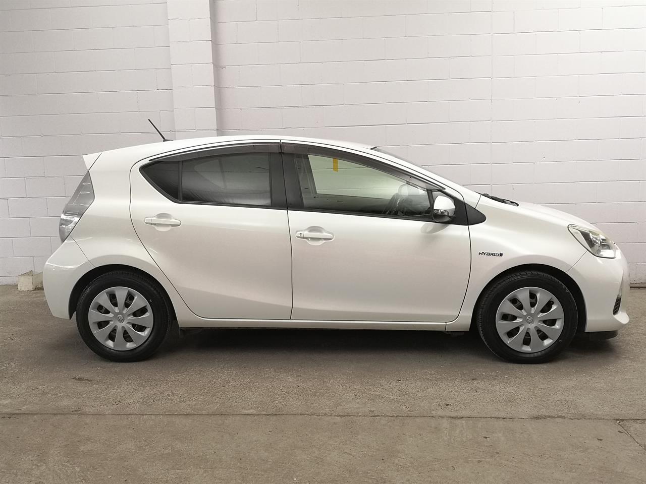 2013 Toyota Aqua