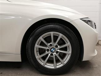 2015 BMW 320i - Thumbnail