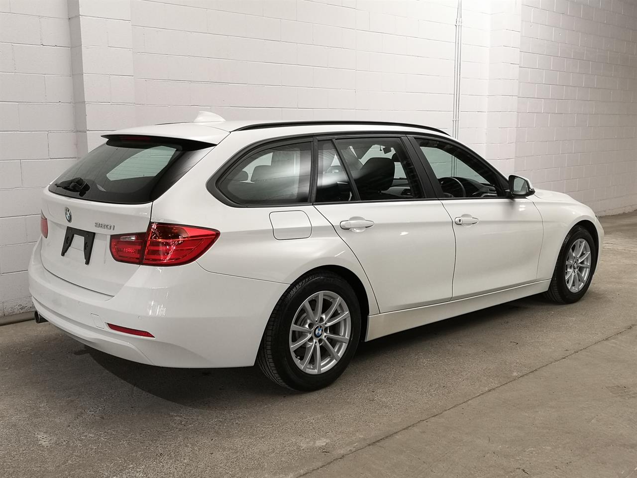 2015 BMW 320i