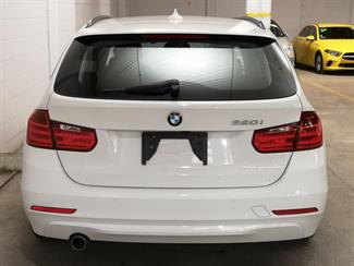 2015 BMW 320i - Thumbnail