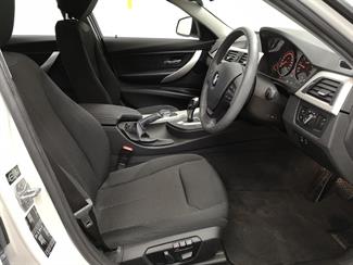 2015 BMW 320i - Thumbnail