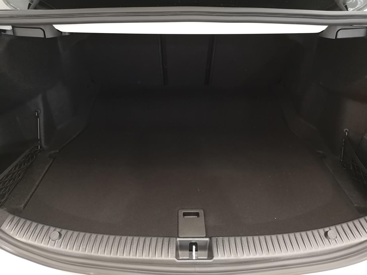 2016 Mercedes-Benz C 200