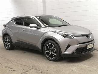 2017 Toyota C-HR - Thumbnail