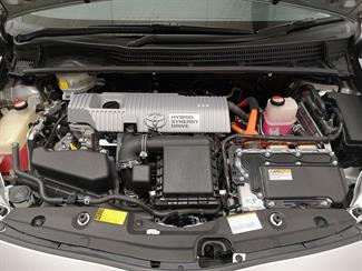 2015 Toyota Prius - Thumbnail