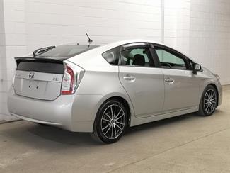 2015 Toyota Prius - Thumbnail