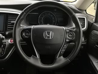 2016 Honda Odyssey - Thumbnail