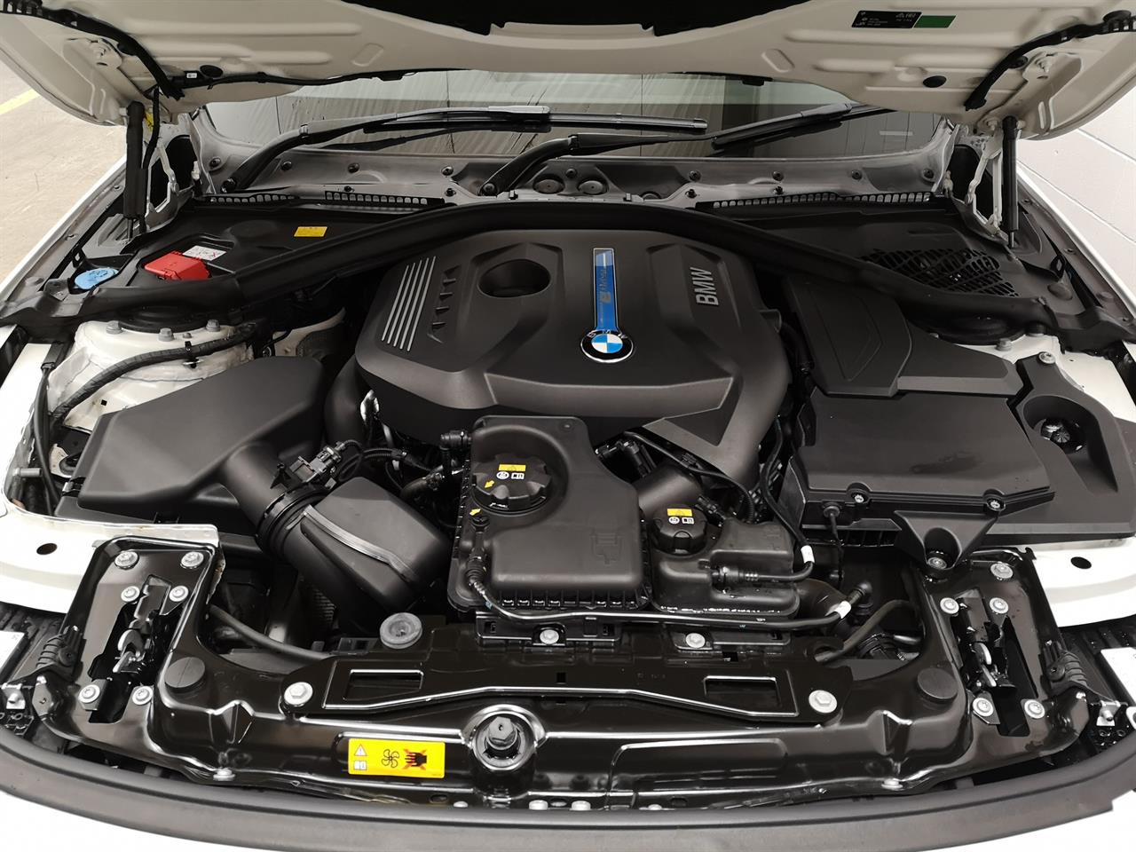 2016 BMW 330e
