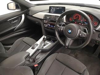 2016 BMW 330e - Thumbnail