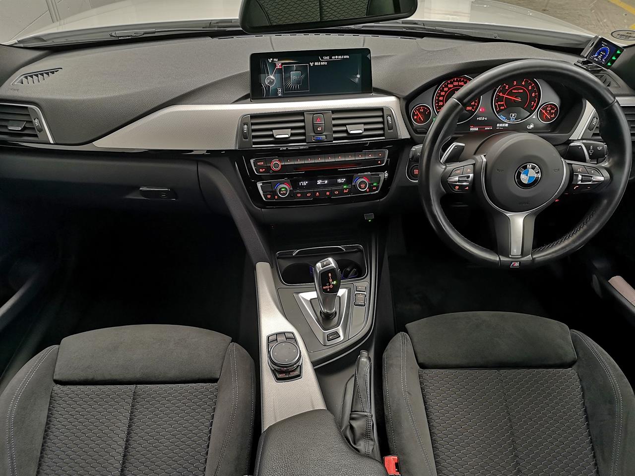 2016 BMW 330e