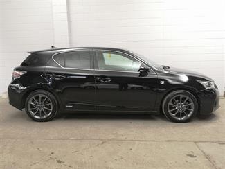 2012 Lexus CT 200H - Thumbnail