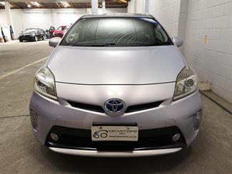 2012 Toyota Prius - Thumbnail