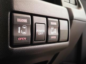 2012 Mazda Premacy - Thumbnail