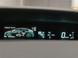 2015 Toyota Prius - Thumbnail