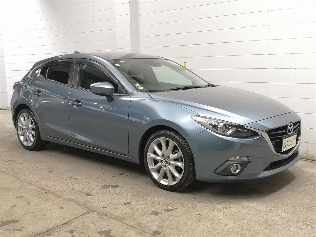 2014 Mazda Axela