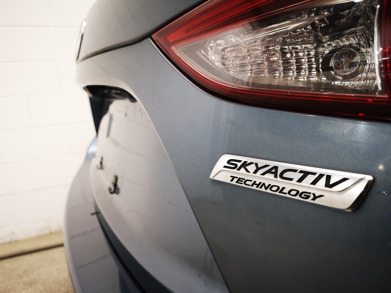 2014 Mazda Axela