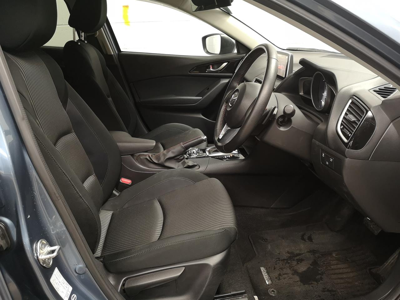 2014 Mazda Axela