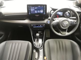 2020 Toyota Yaris - Thumbnail