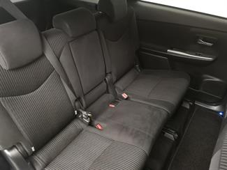 2020 Toyota Prius - Thumbnail