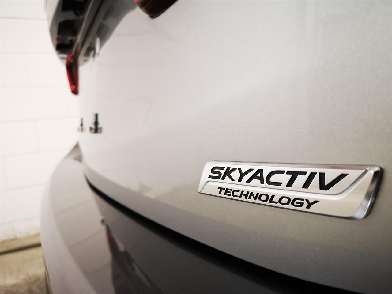 2014 Mazda Premacy
