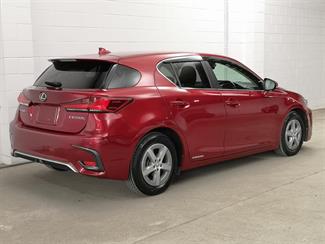 2018 Lexus CT 200H - Thumbnail