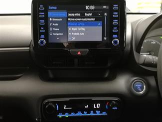 2020 Toyota Yaris - Thumbnail