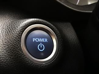 2020 Toyota Yaris - Thumbnail