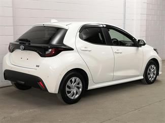2020 Toyota Yaris - Thumbnail