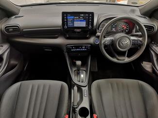 2020 Toyota Yaris - Thumbnail