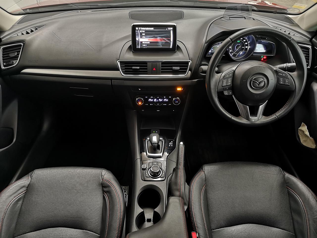 2014 Mazda Axela
