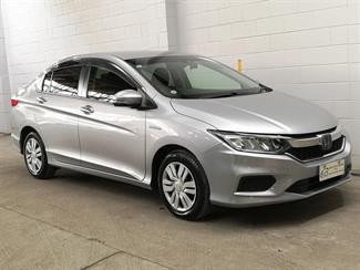 2020 Honda Grace - Thumbnail