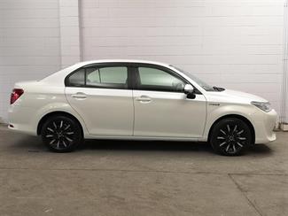 2015 Toyota Corolla - Thumbnail