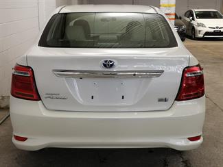 2015 Toyota Corolla - Thumbnail