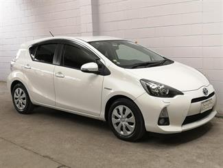 2012 Toyota Aqua - Thumbnail