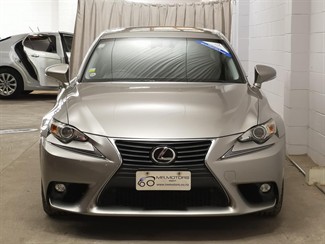 2016 Lexus IS 200T - Thumbnail