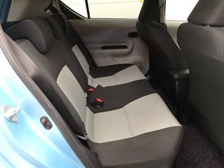 2013 Toyota Aqua - Thumbnail