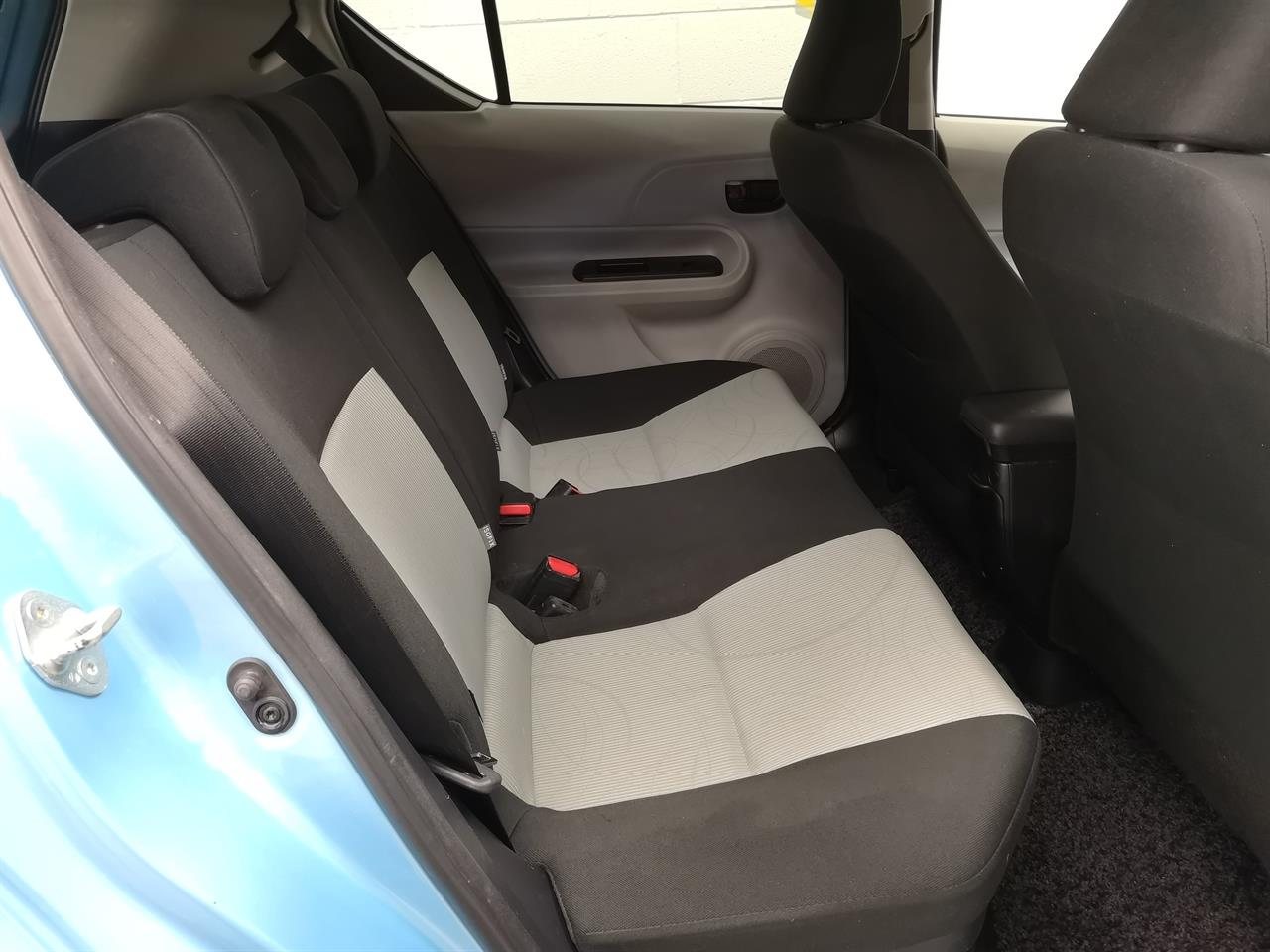 2013 Toyota Aqua