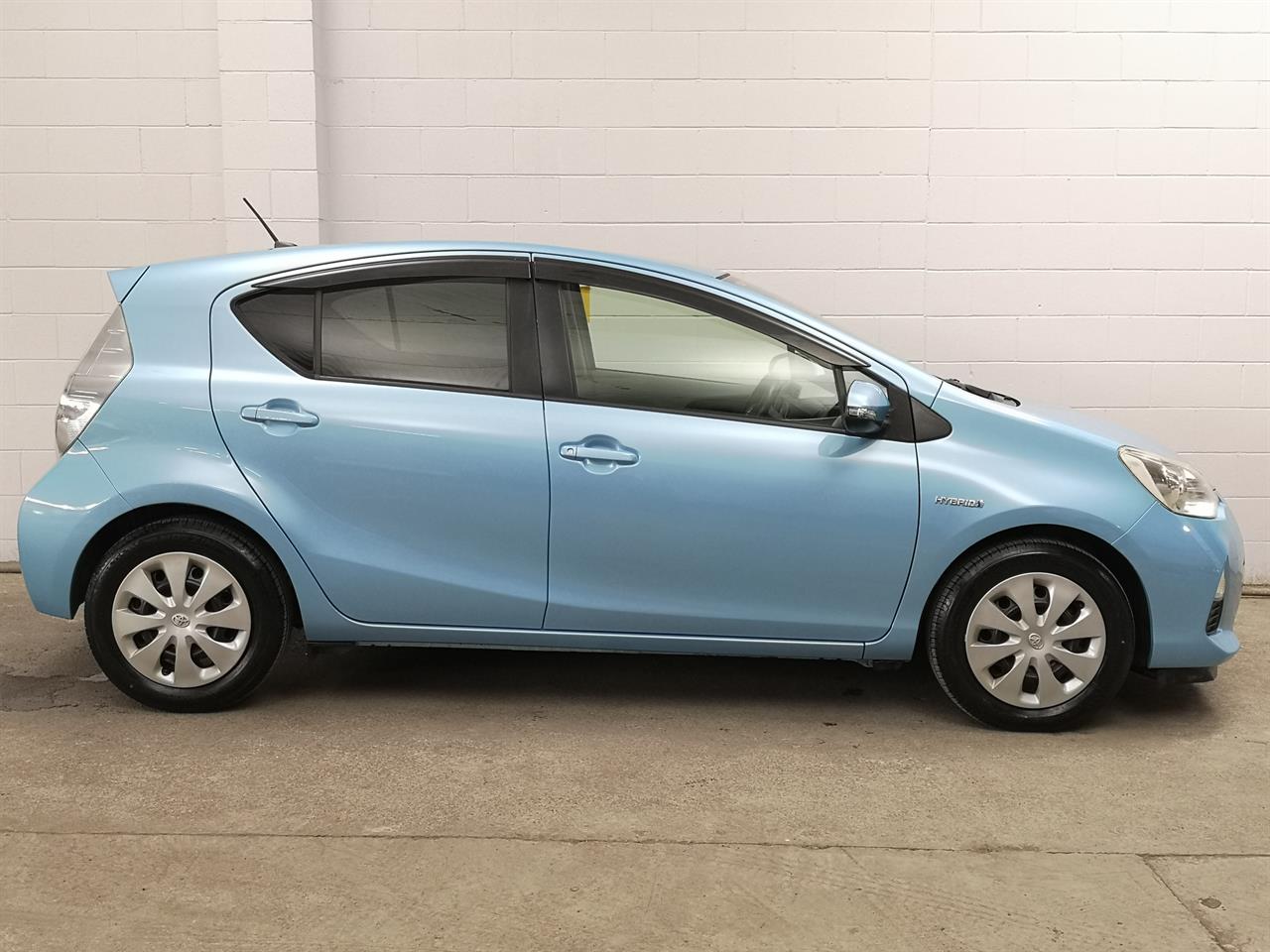 2013 Toyota Aqua