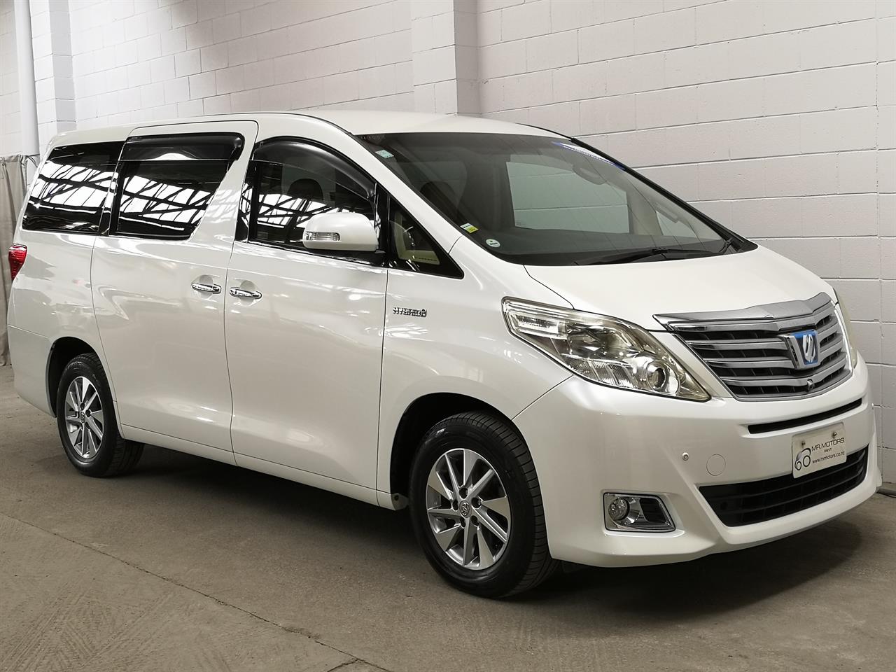 2012 Toyota Alphard