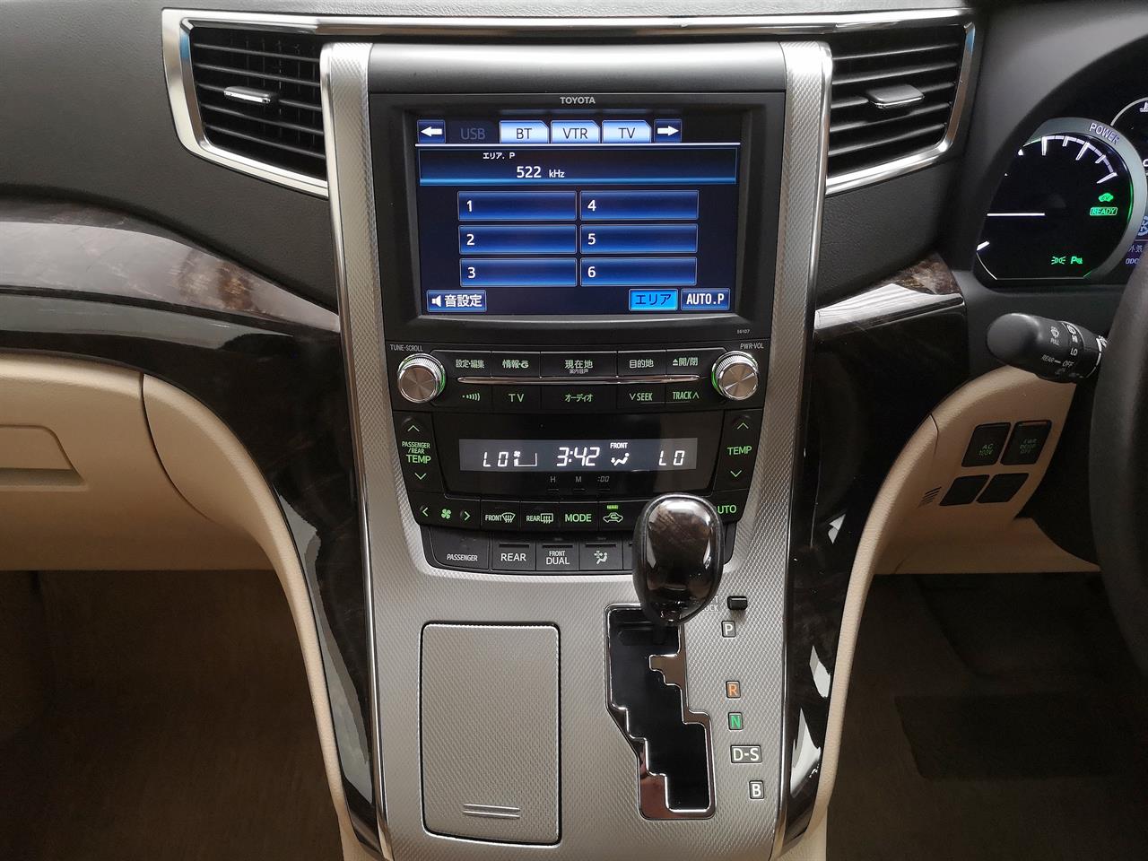 2012 Toyota Alphard